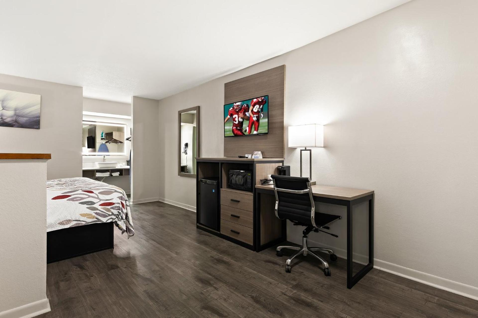 Photo of the whole room