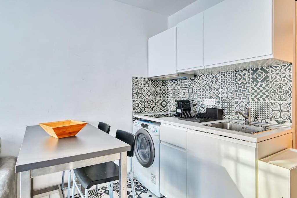 Prado Studio à 5 min des plages et 10 min du stade Vélodrome