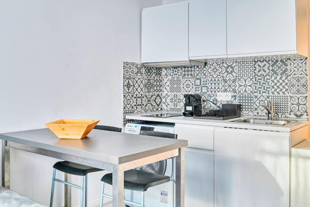 Prado Studio à 5 min des plages et 10 min du stade Vélodrome