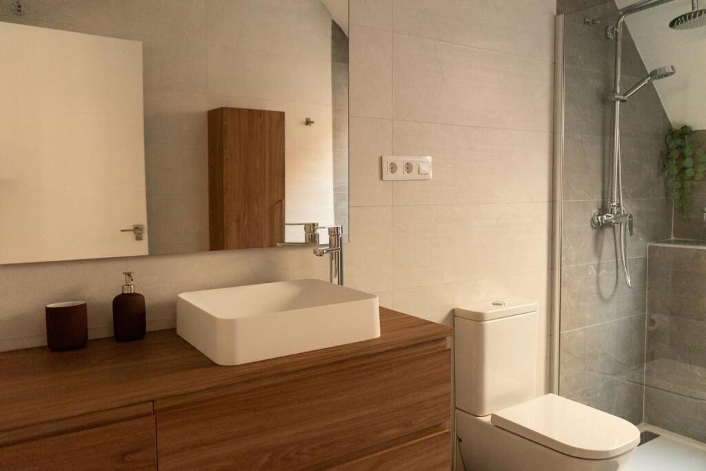 Alojamiento NUEVO en el centro de León - Edificio RVM