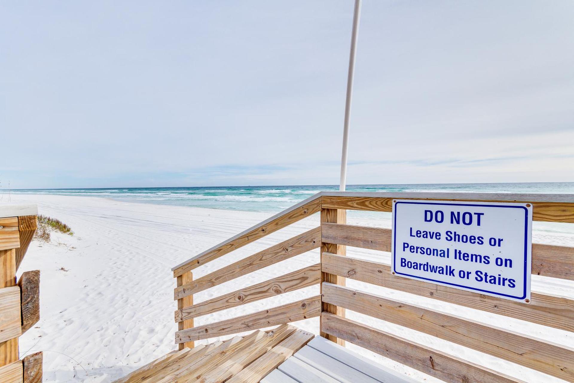 Pensacola Beach Condo with Patio and Access to Beach!