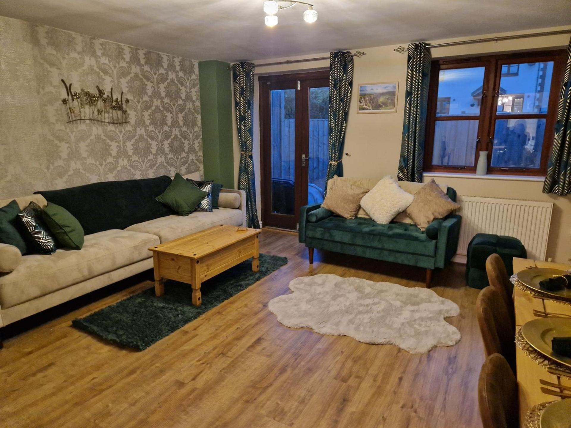 Purdie Close Holiday Let