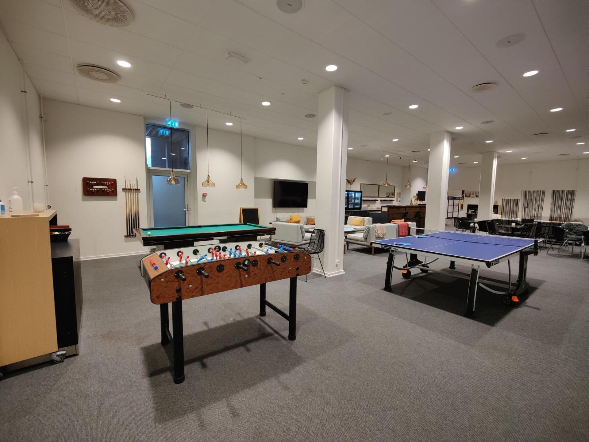 Communal lounge/ TV room