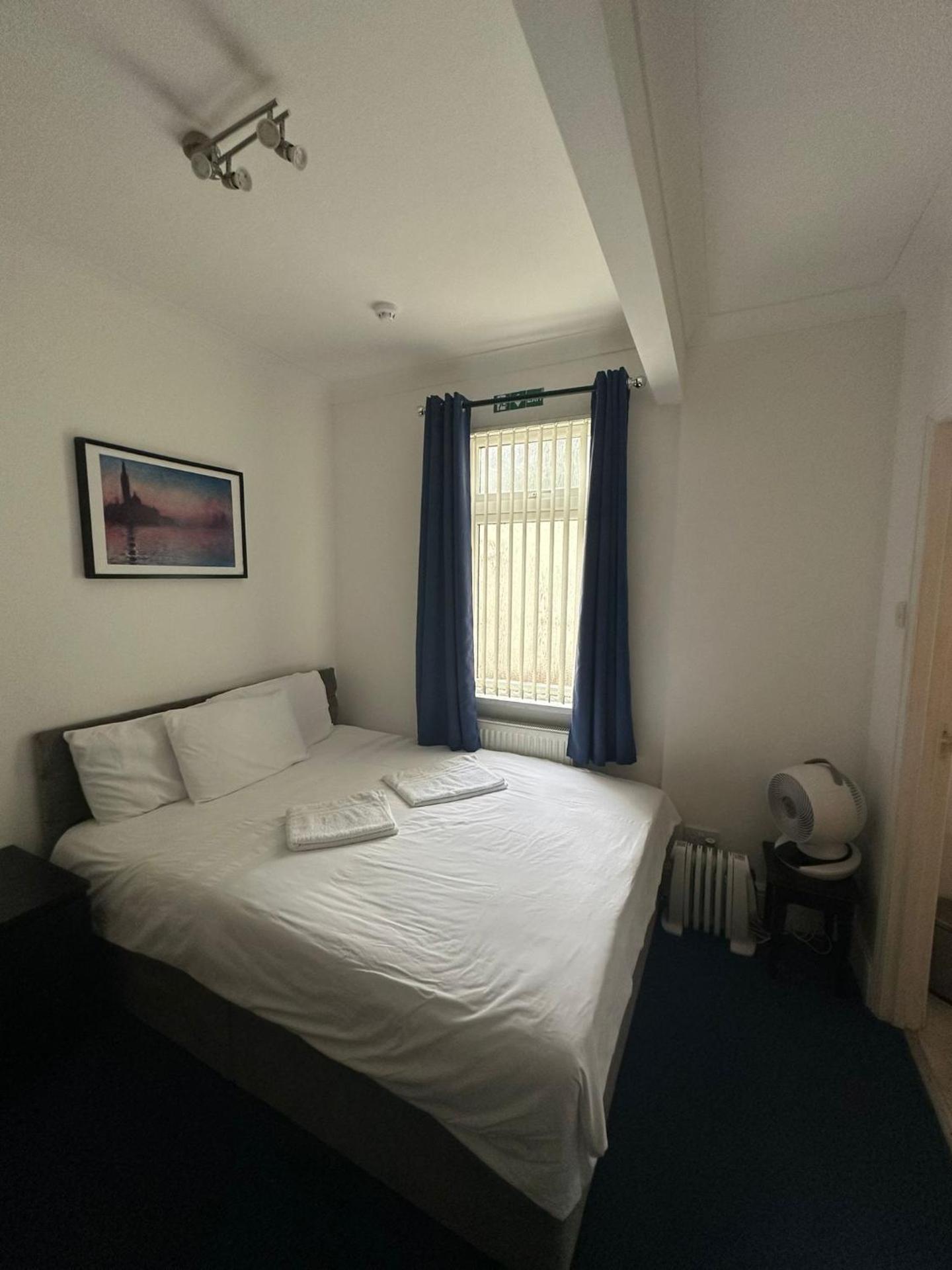 3 Luxury En-suite Bedrooms