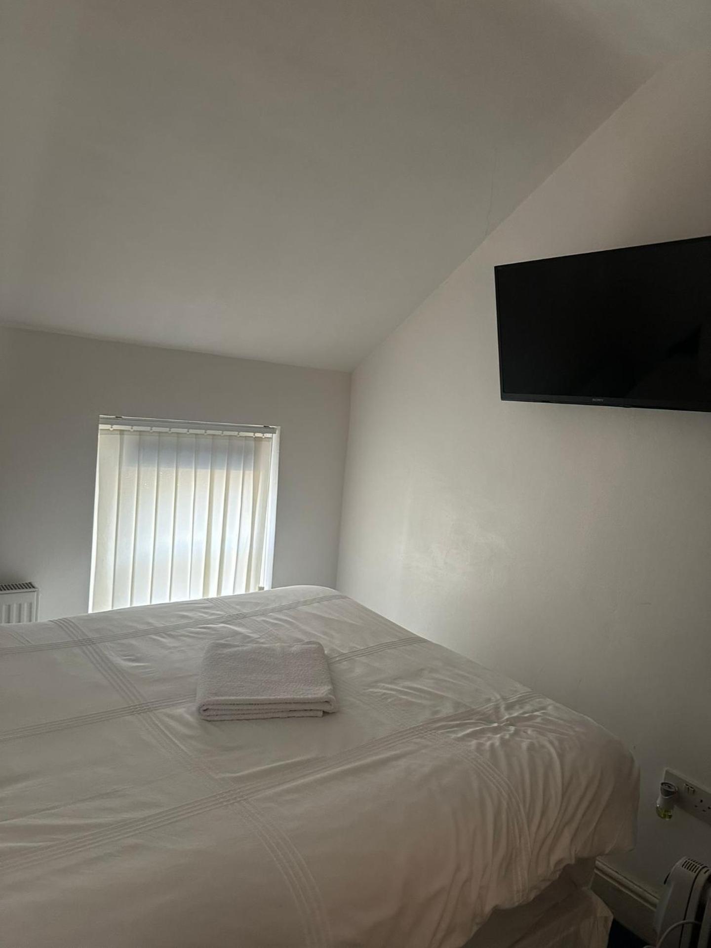 3 Luxury En-suite Bedrooms