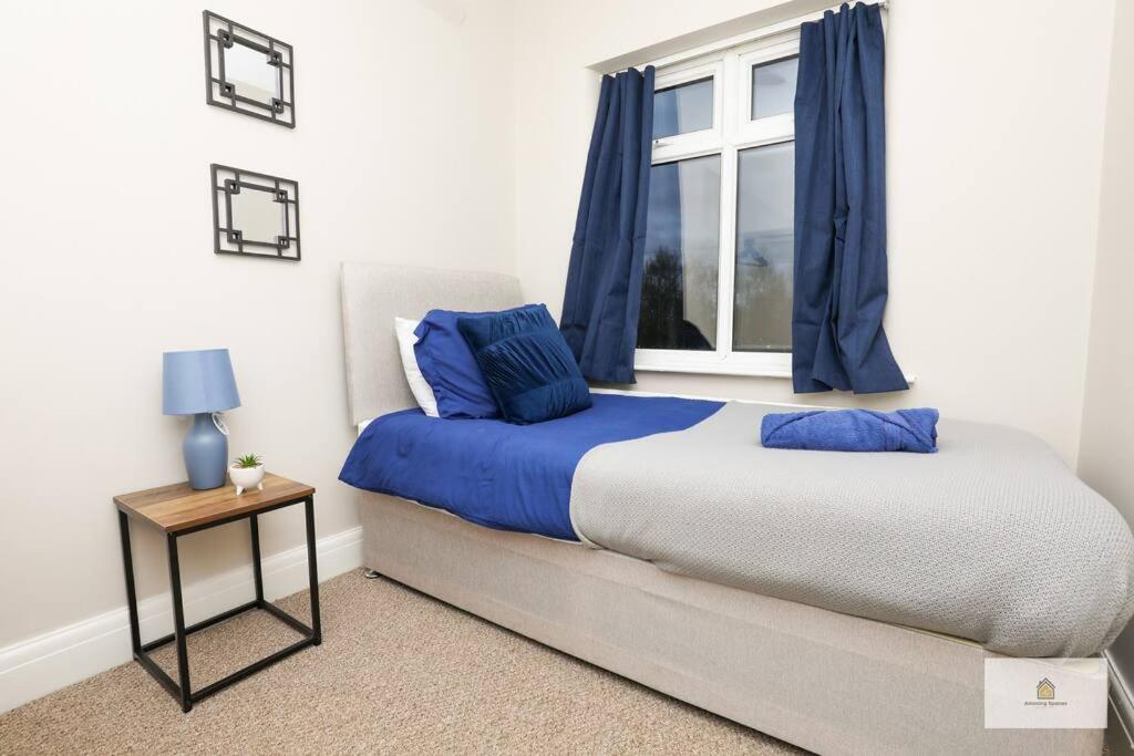 Modern 4-Bedroom 2-Bathroom with Off Road Parking in Great Sankey by Amazing Spaces Relocations Ltd