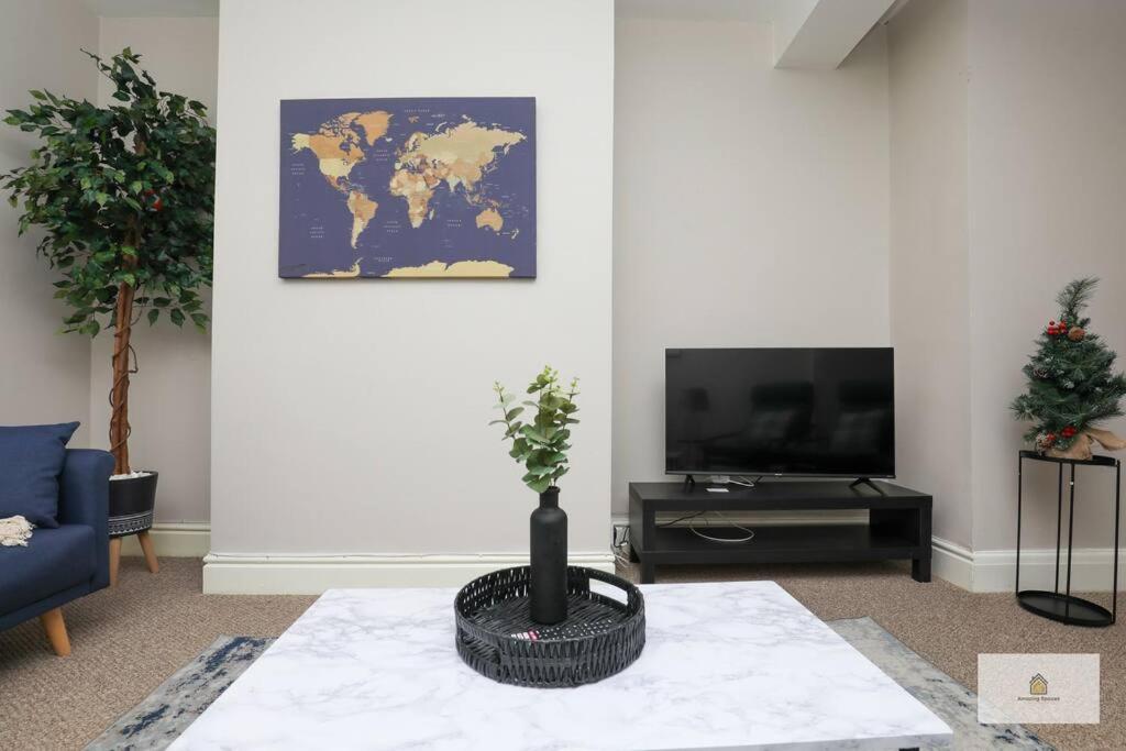 Modern 4-Bedroom 2-Bathroom with Off Road Parking in Great Sankey by Amazing Spaces Relocations Ltd