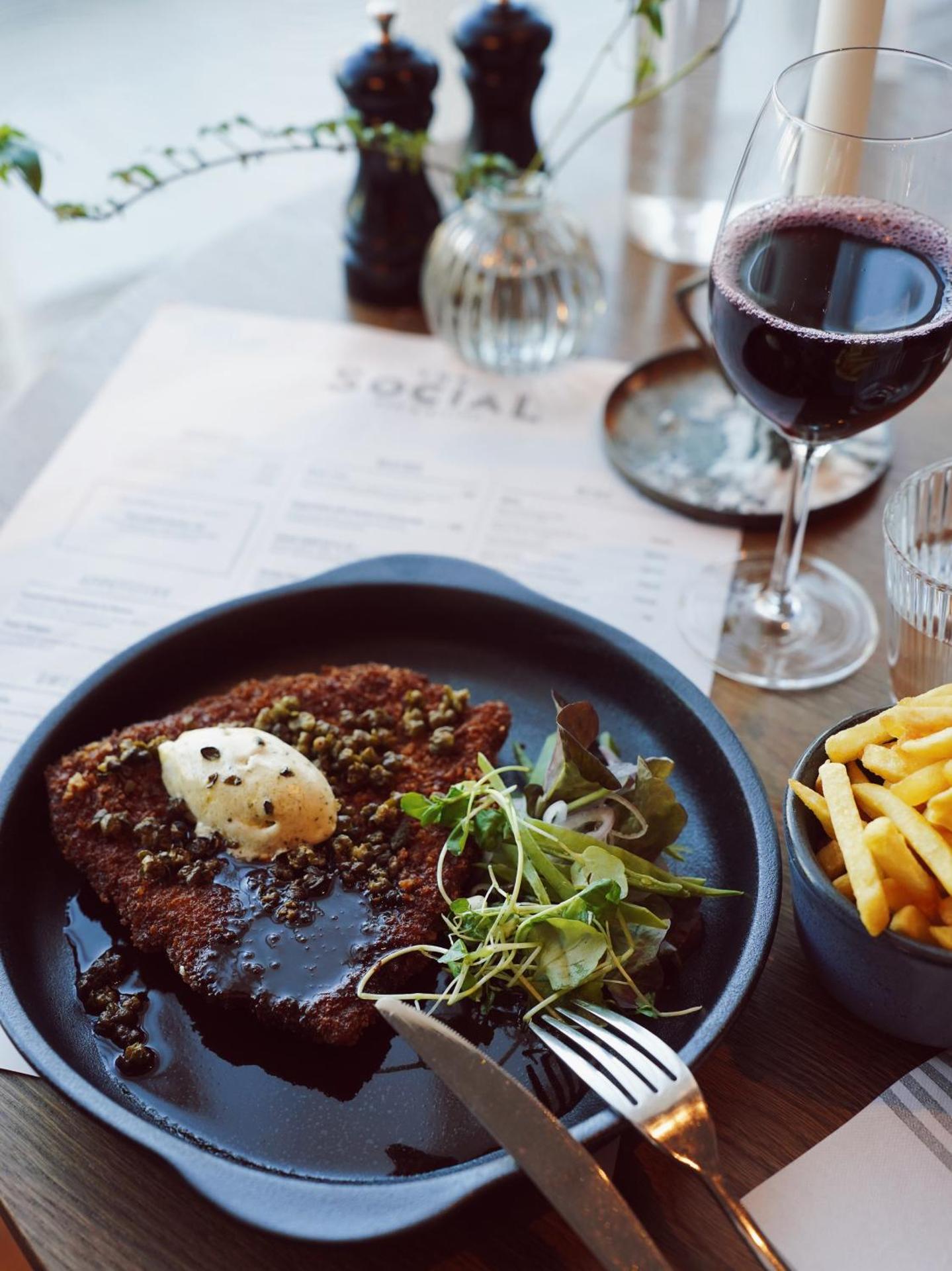 Restaurant/places to eat