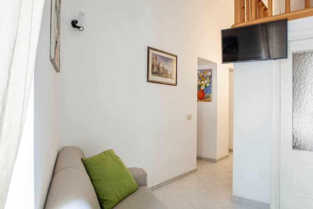 Donna Sara - Appartamento in corte Amalfitana