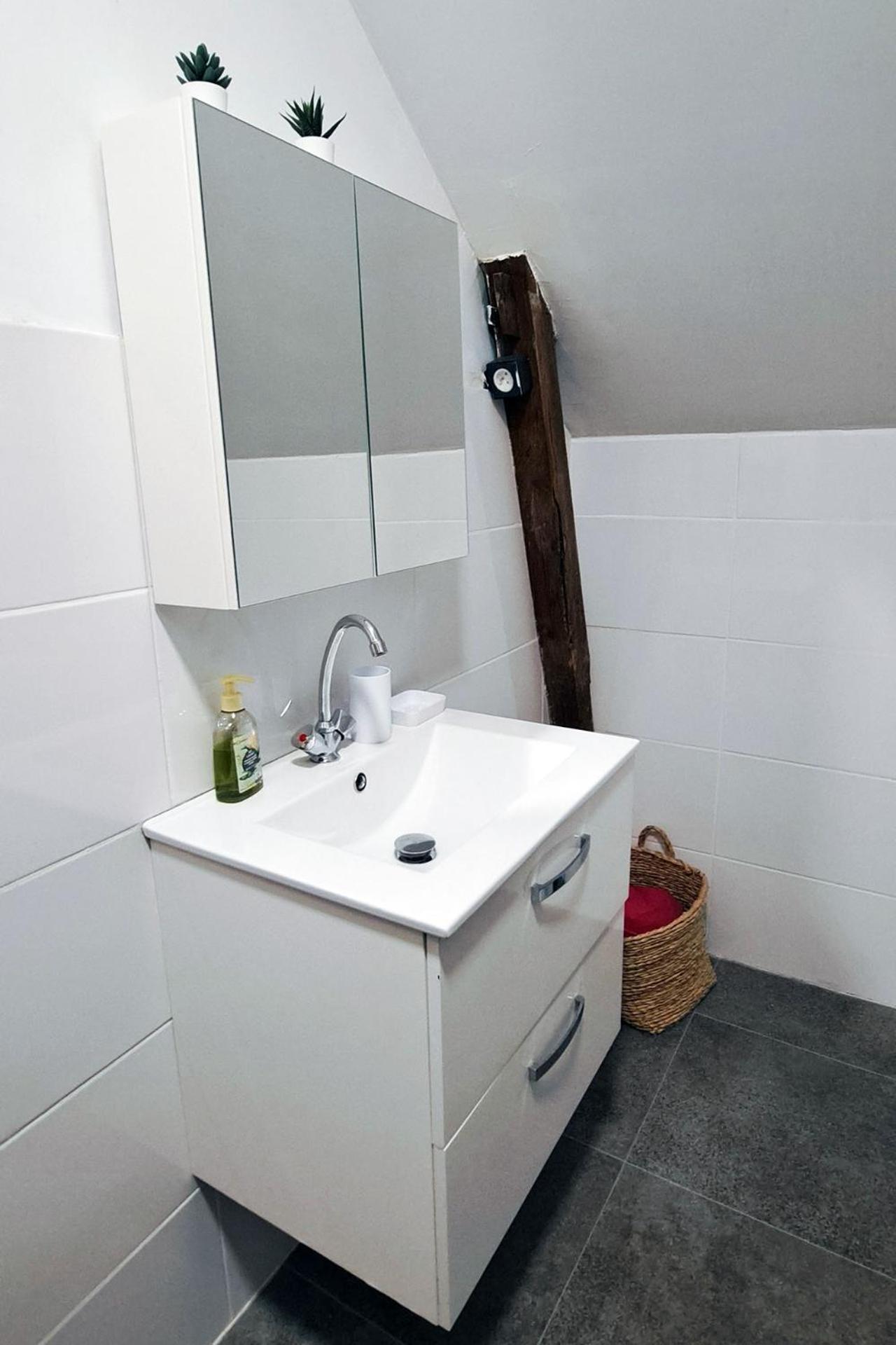 Gitedelatournelleauxerre