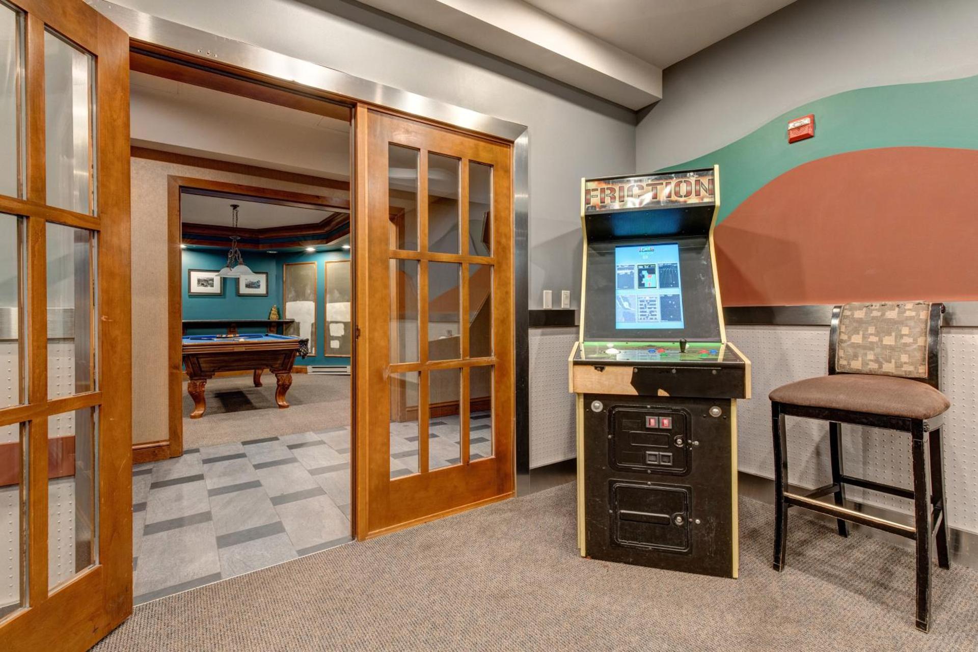 Powderhorn Lodge 210: Blazing Star Suite