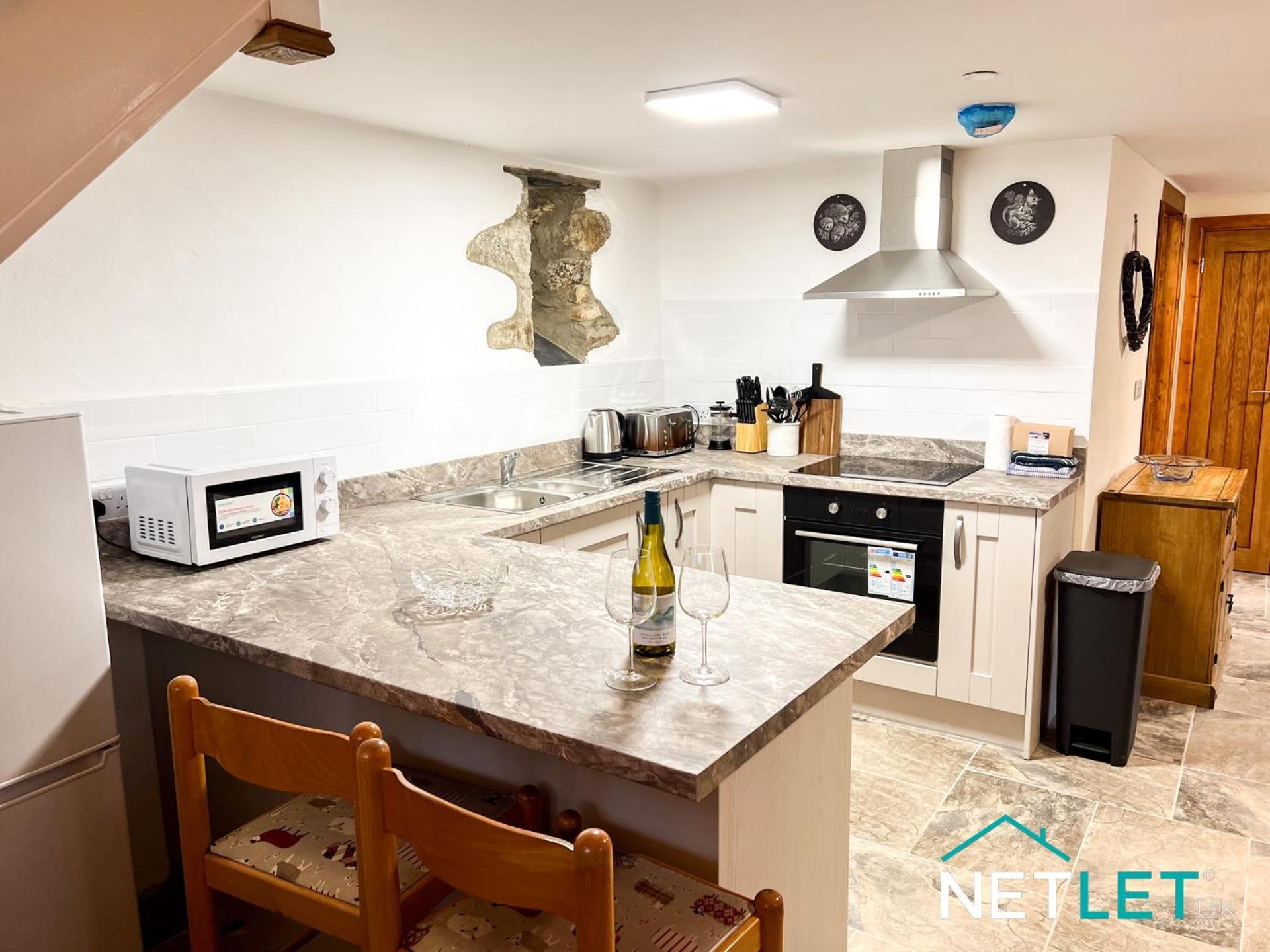 Kitchen or kitchenette