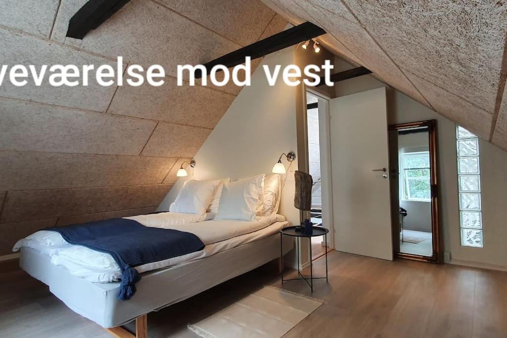 Centralt by hus Blokhus-Hune til 10 pers privat Gårdhave