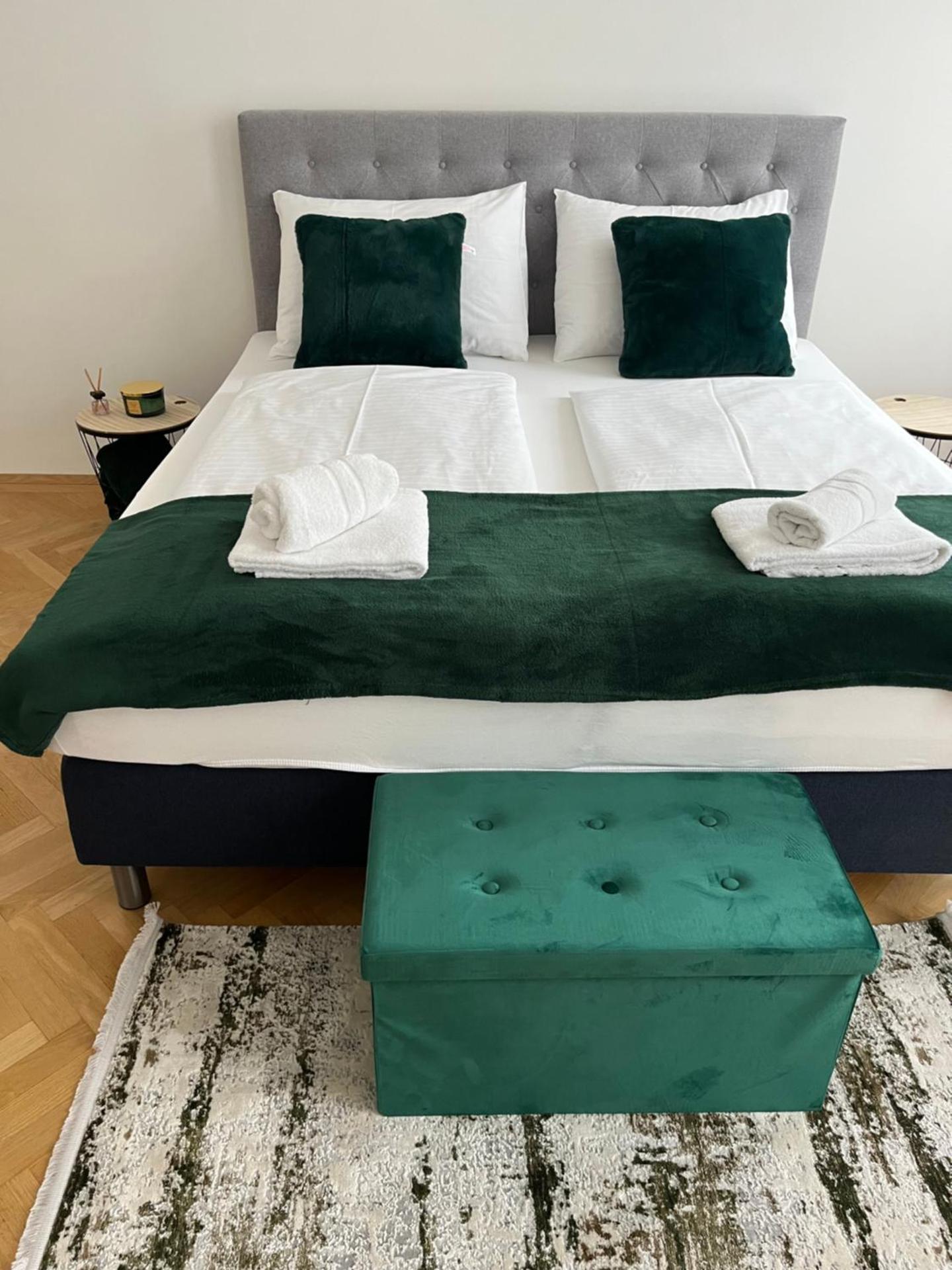 Anna Luxury Apartment