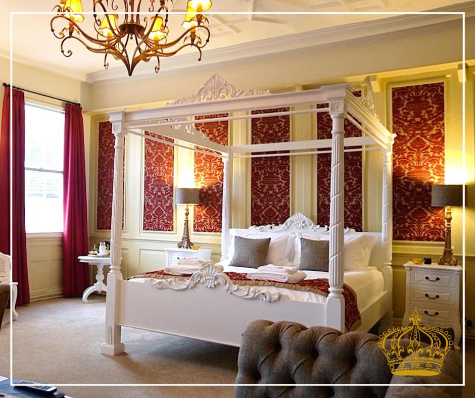 The Old Crown Coaching Inn