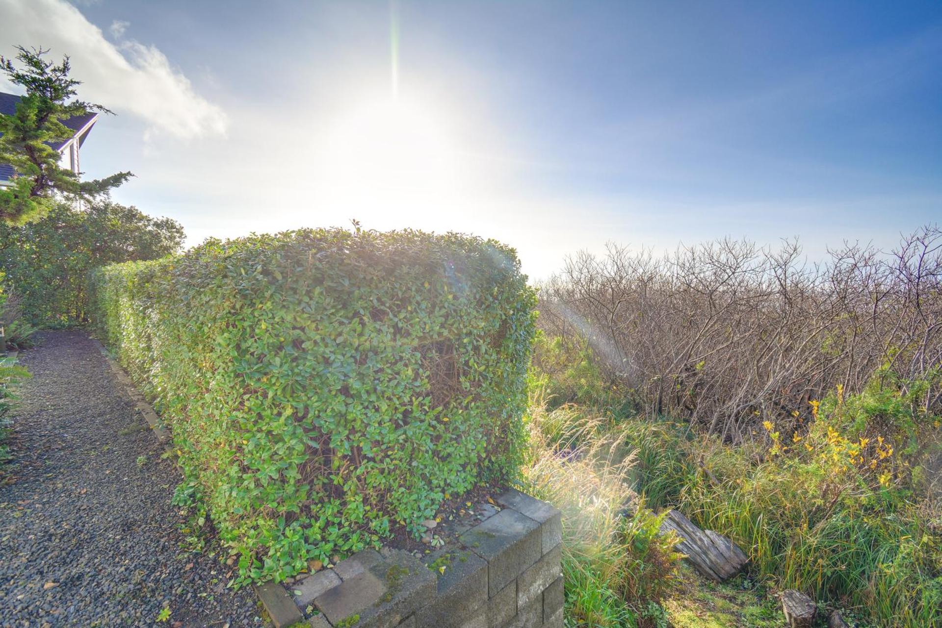 Oceanfront Moclips Retreat with Beach Access and View!