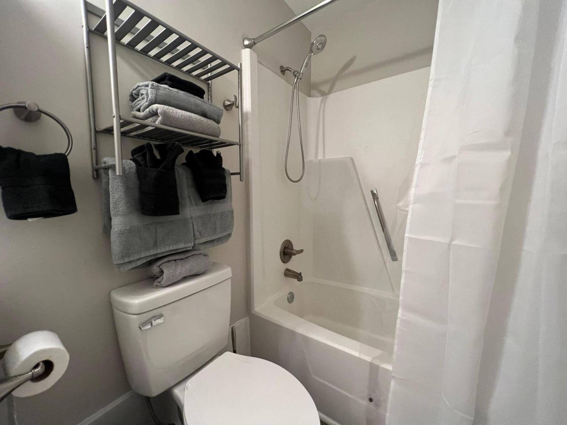 1408 Perrin Dr, Unit D - Ocean Walk Sleeps 8