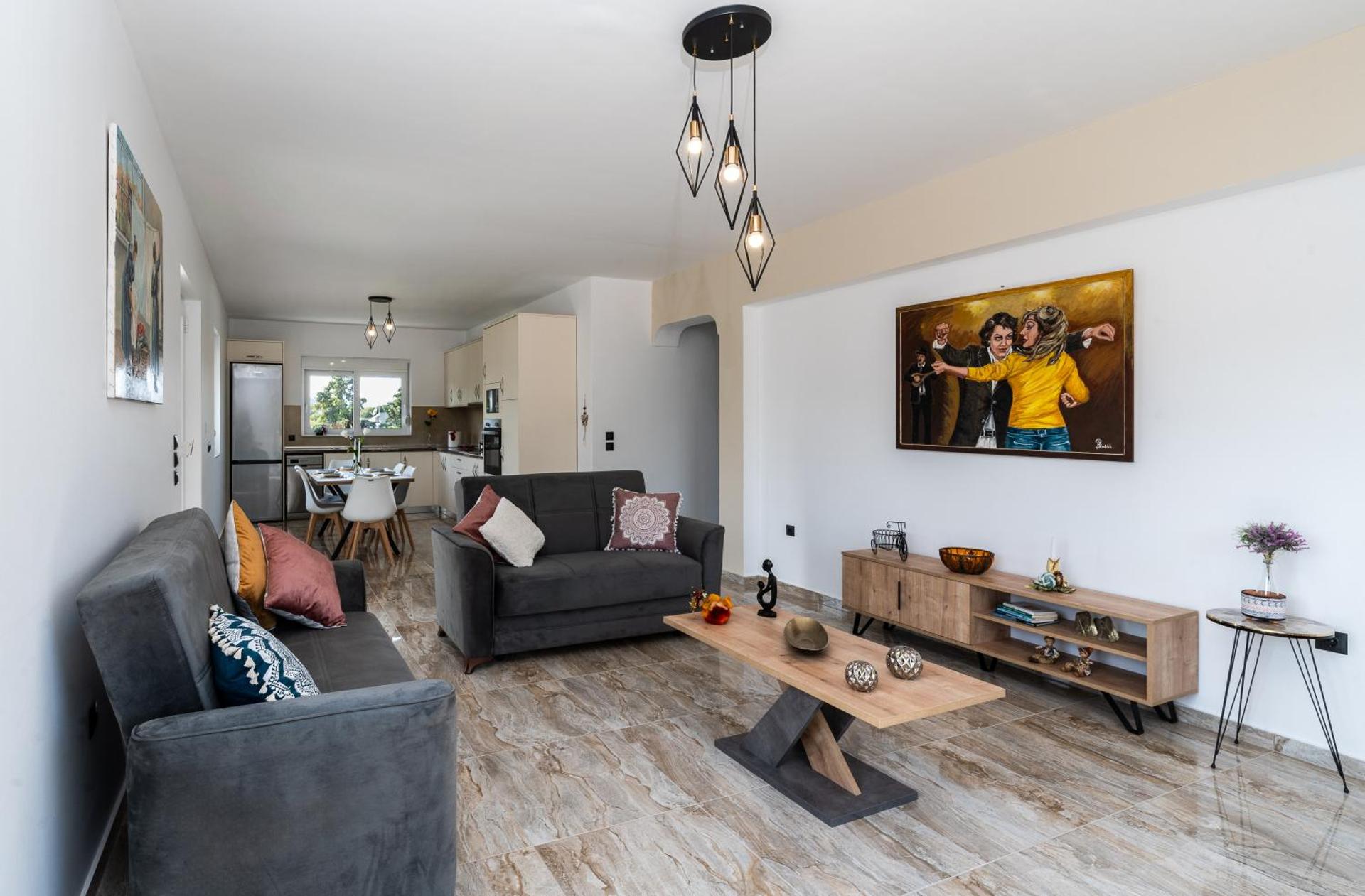 Communal lounge/ TV room