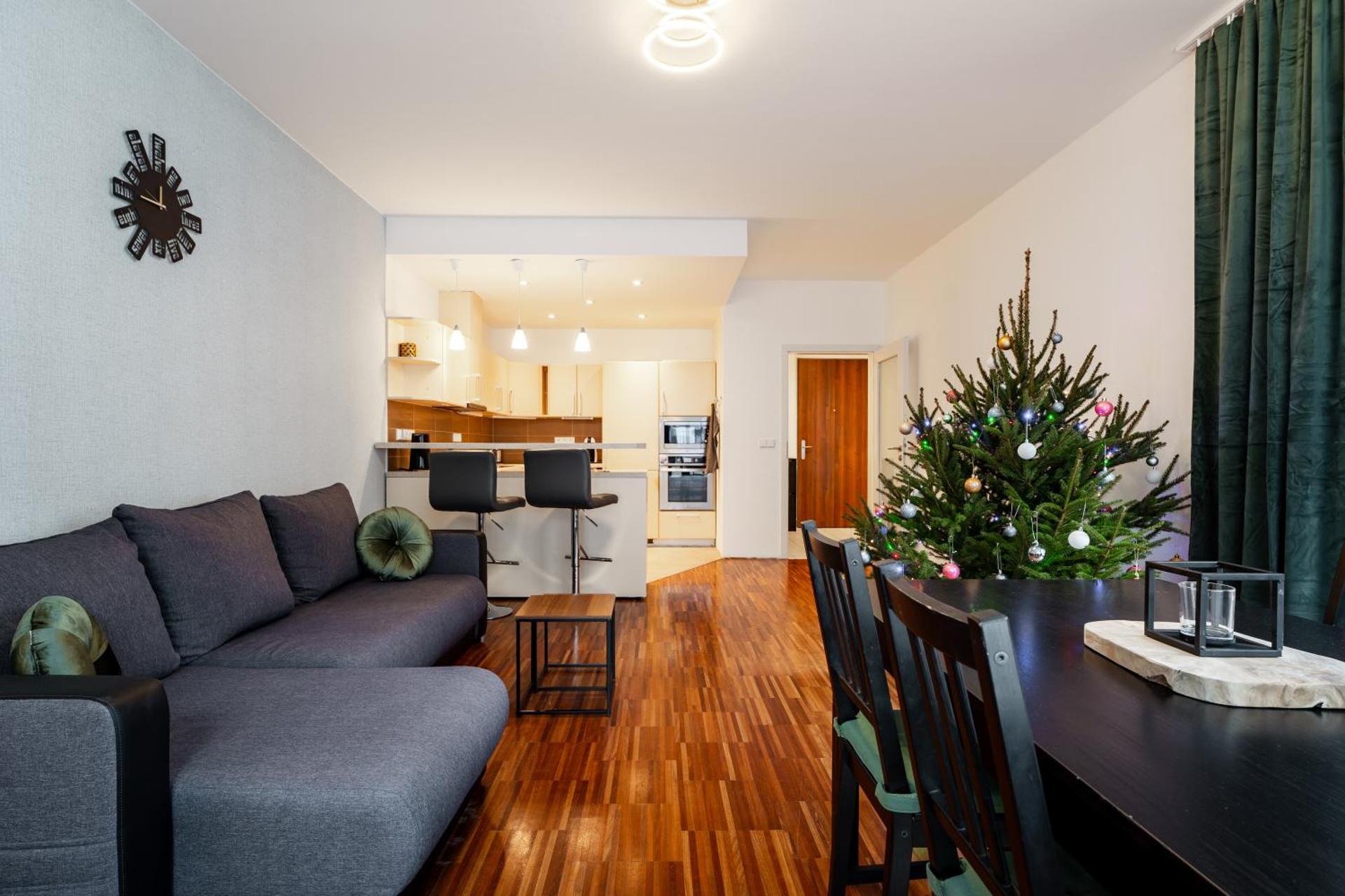 AuriApartments Karlín 2KK s terasou a parkováním