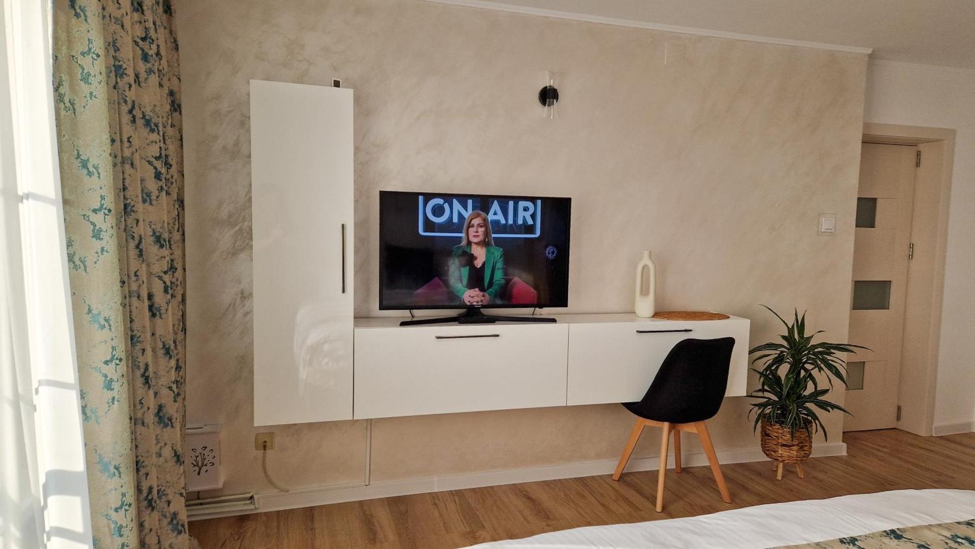 Central Modern View AP