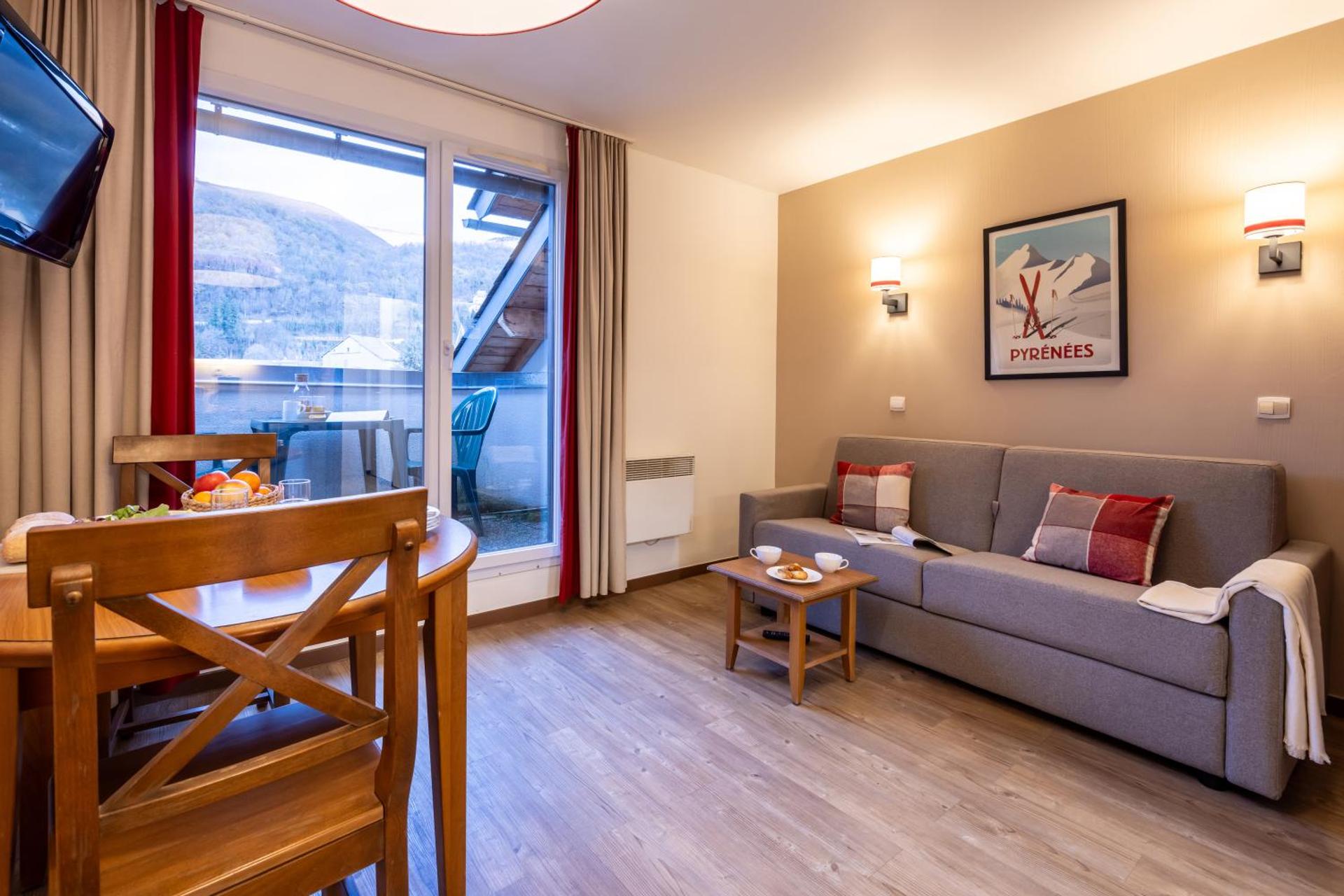 Communal lounge/ TV room