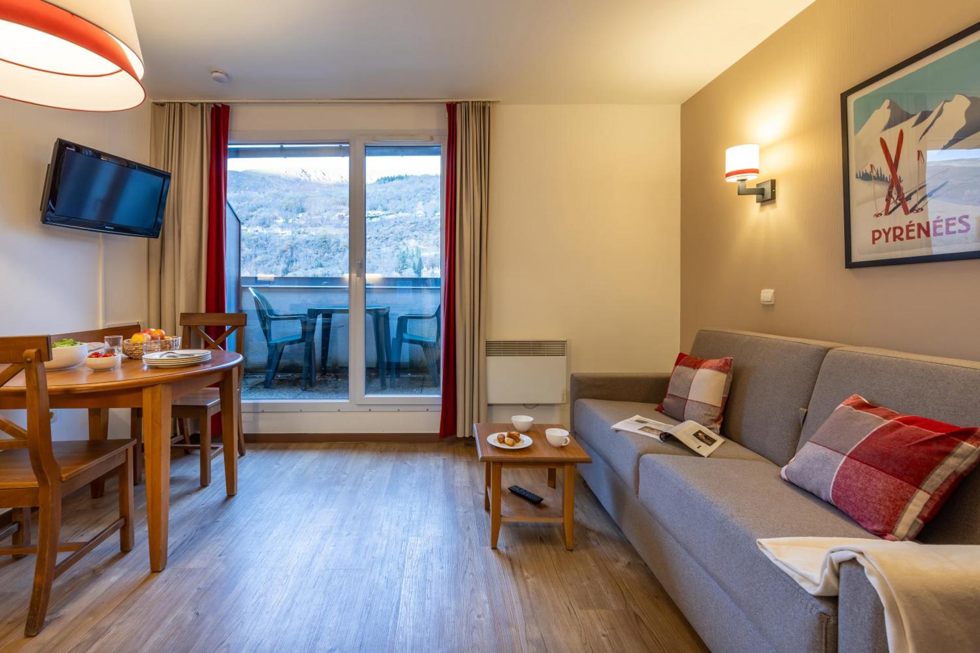 Communal lounge/ TV room