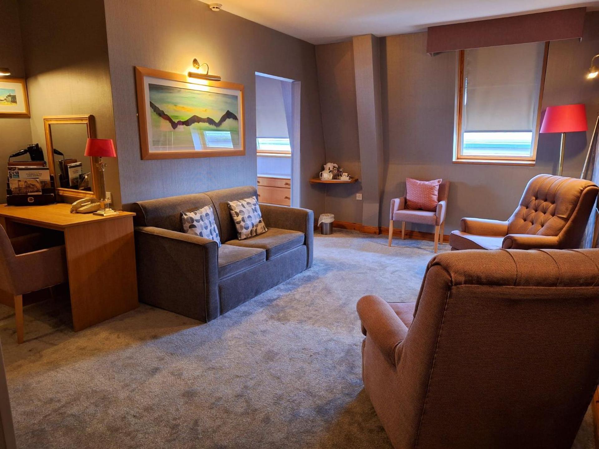 Deluxe Suite (Washington Central Hotel)