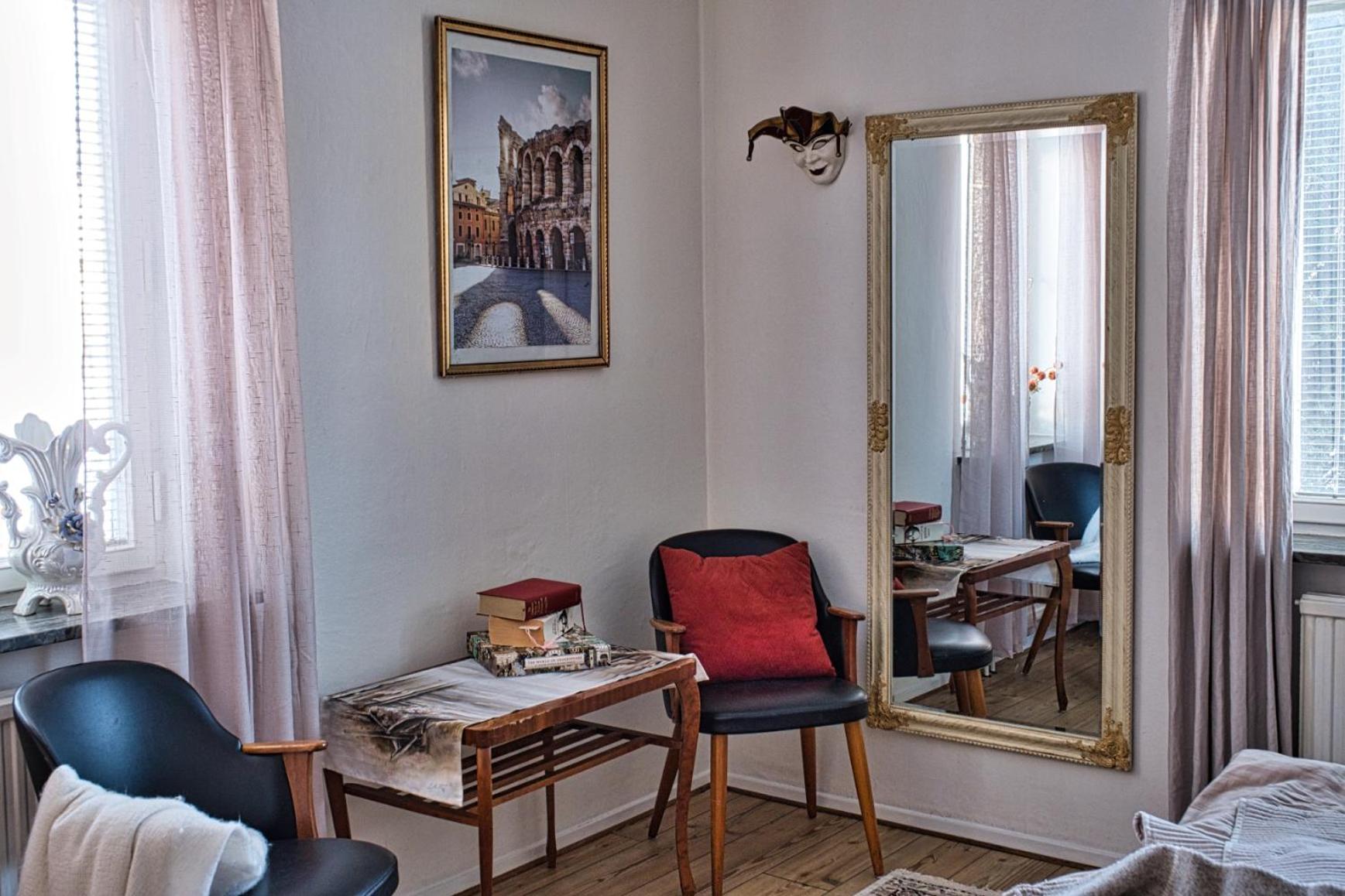 Bed and books på Österlen