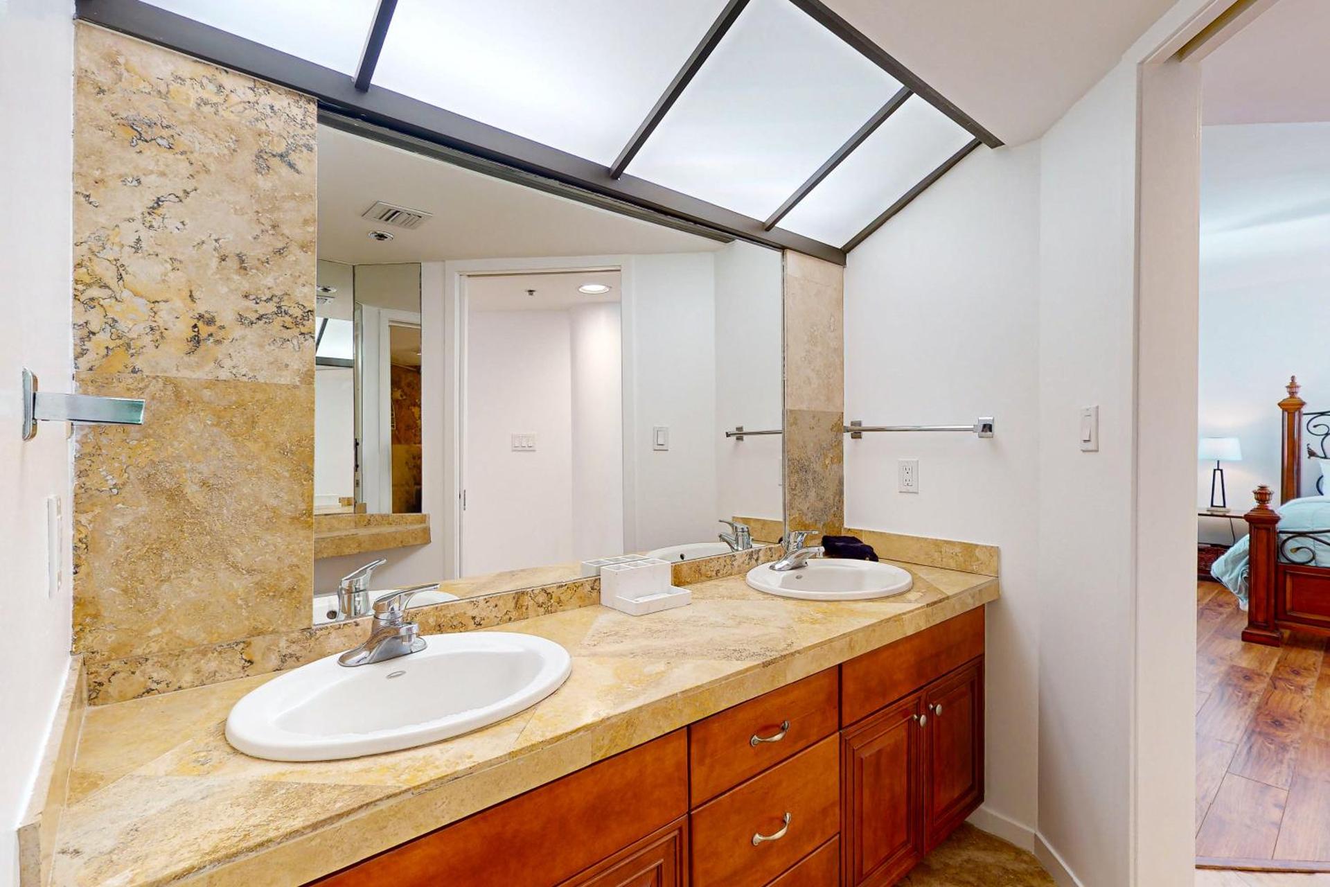 East Pass Towers 302