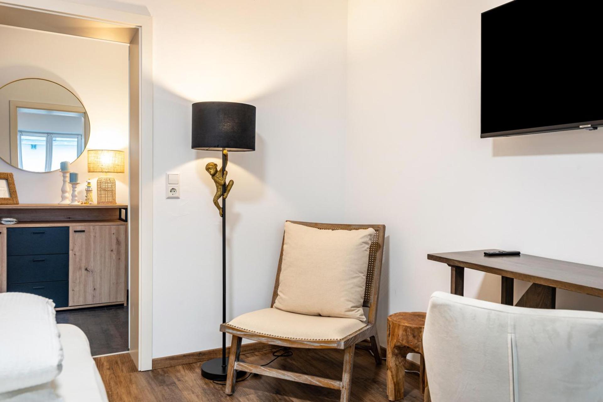 Salem´s Treasure Manor