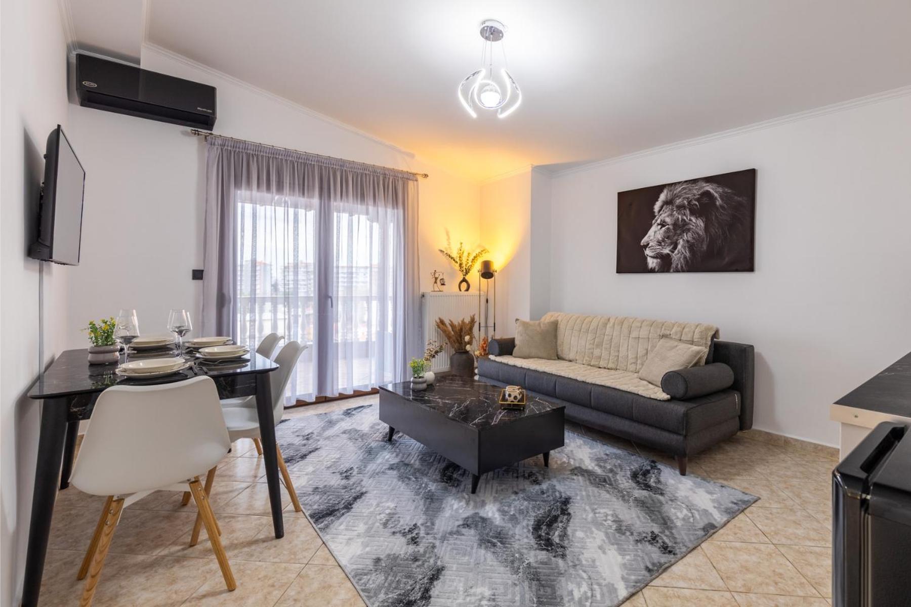 Luxury Central Apartment 2