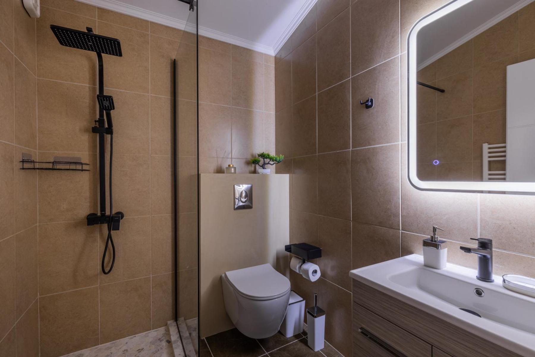 Luxury Central Apartment 2