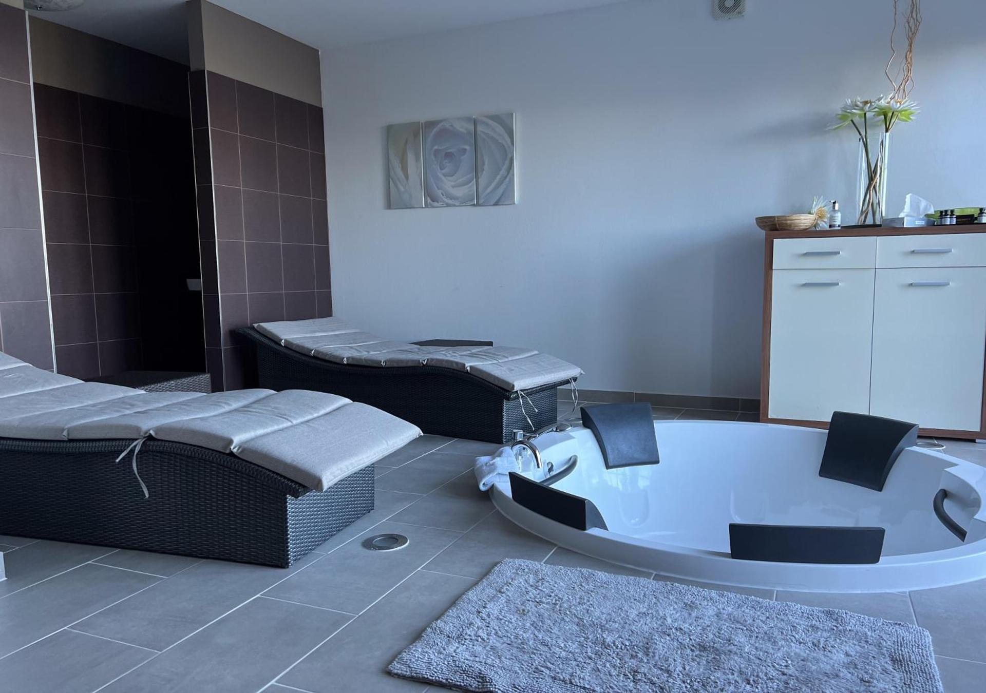 Spa and wellness centre/facilities