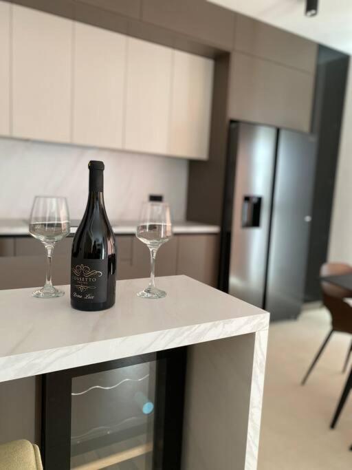 Luxury apartment with jacuzzi