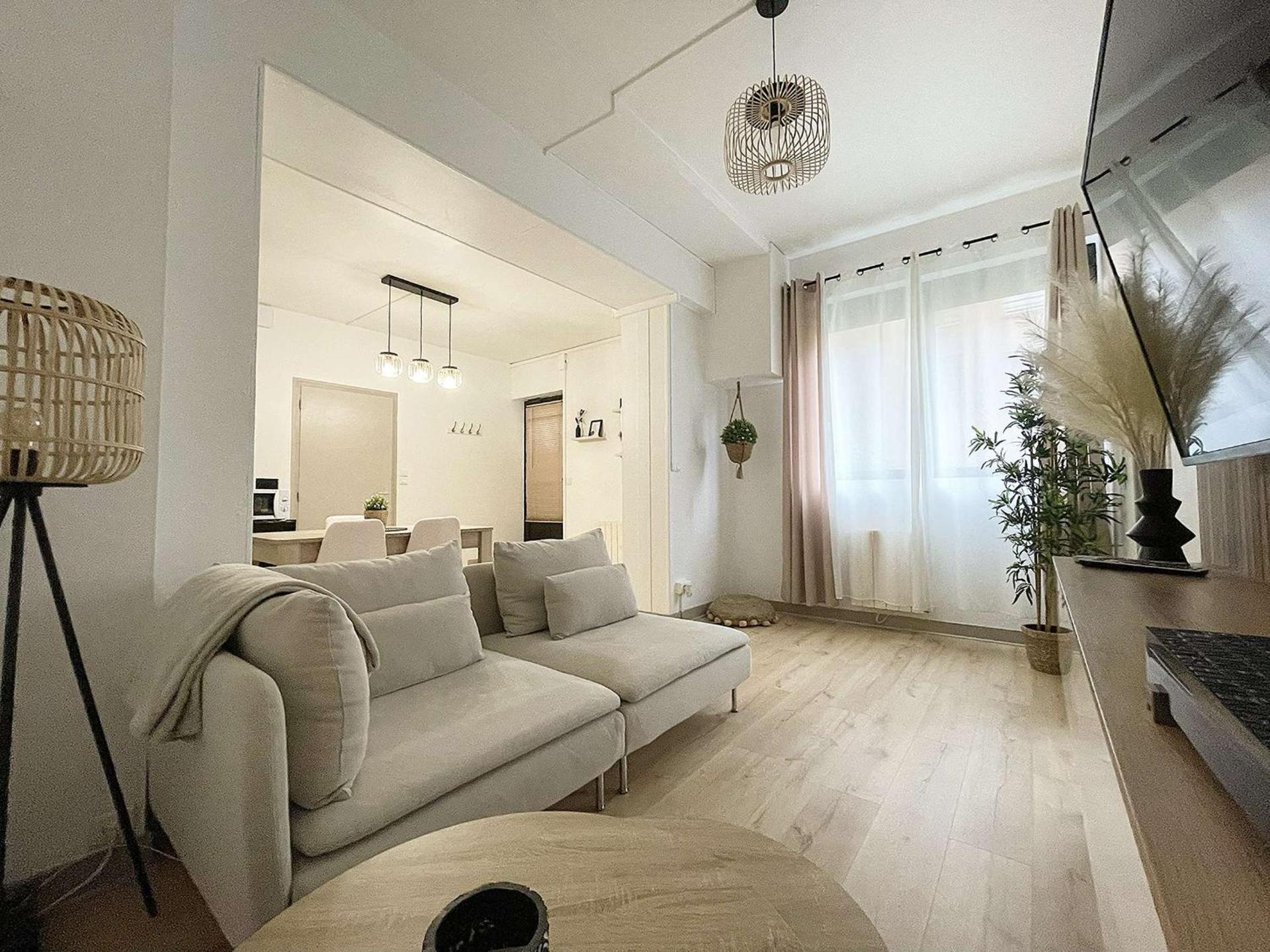 Charmant appartement avec terrasse et parking - Centre ville