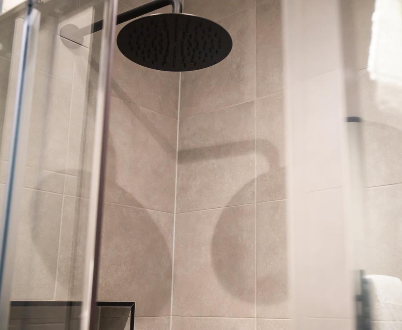 Kirkgate Suites - Majestic City Centre Apartment