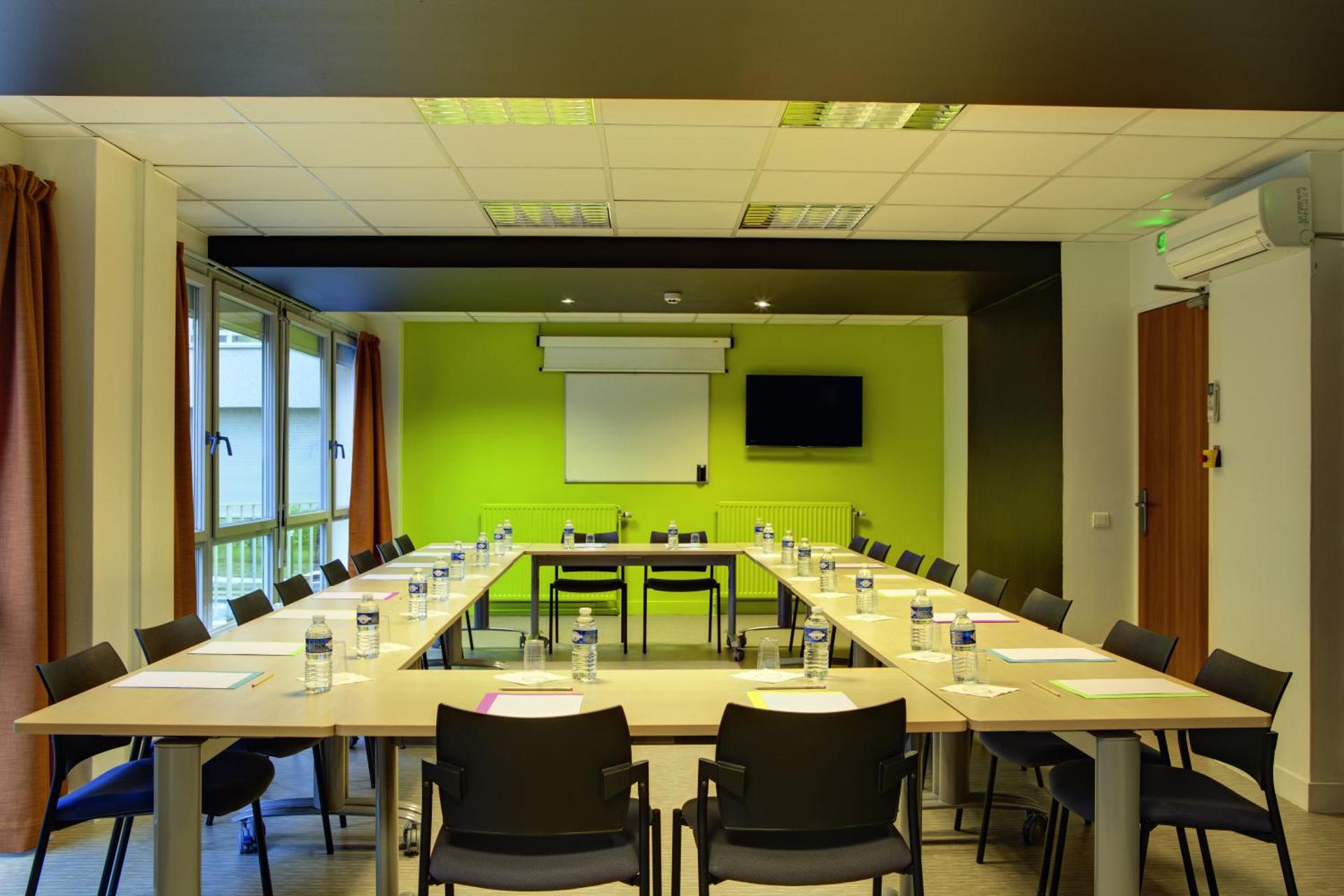 Meeting/conference room