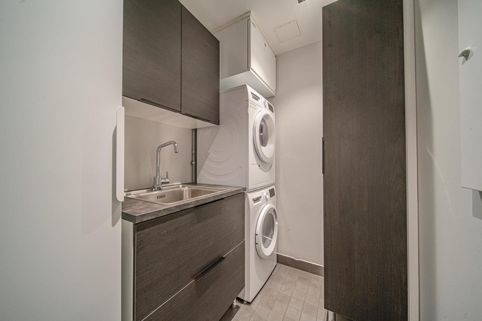 Levillas Cranberry C14