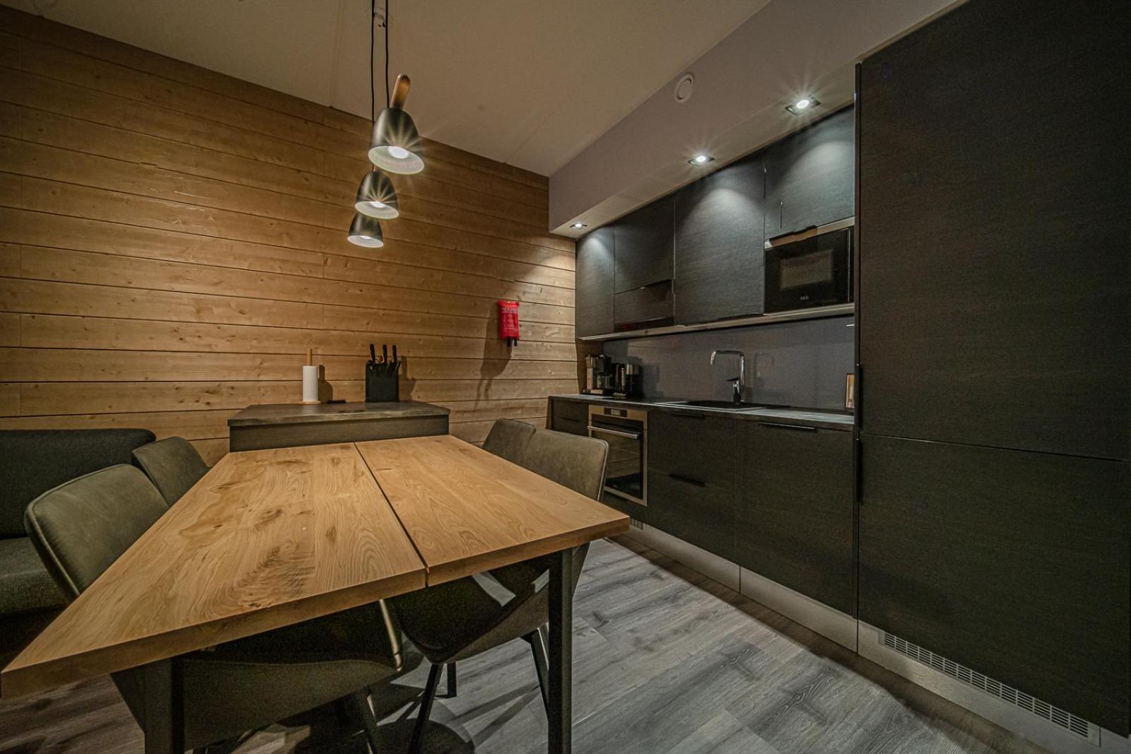 Levillas Cranberry C14