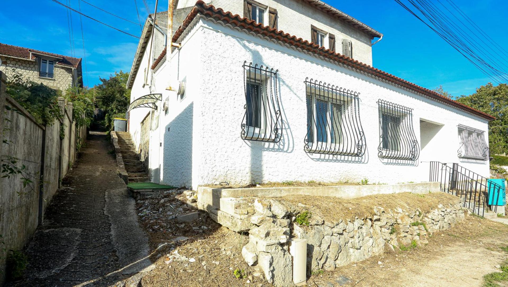 Élégant appartement bord de Seine