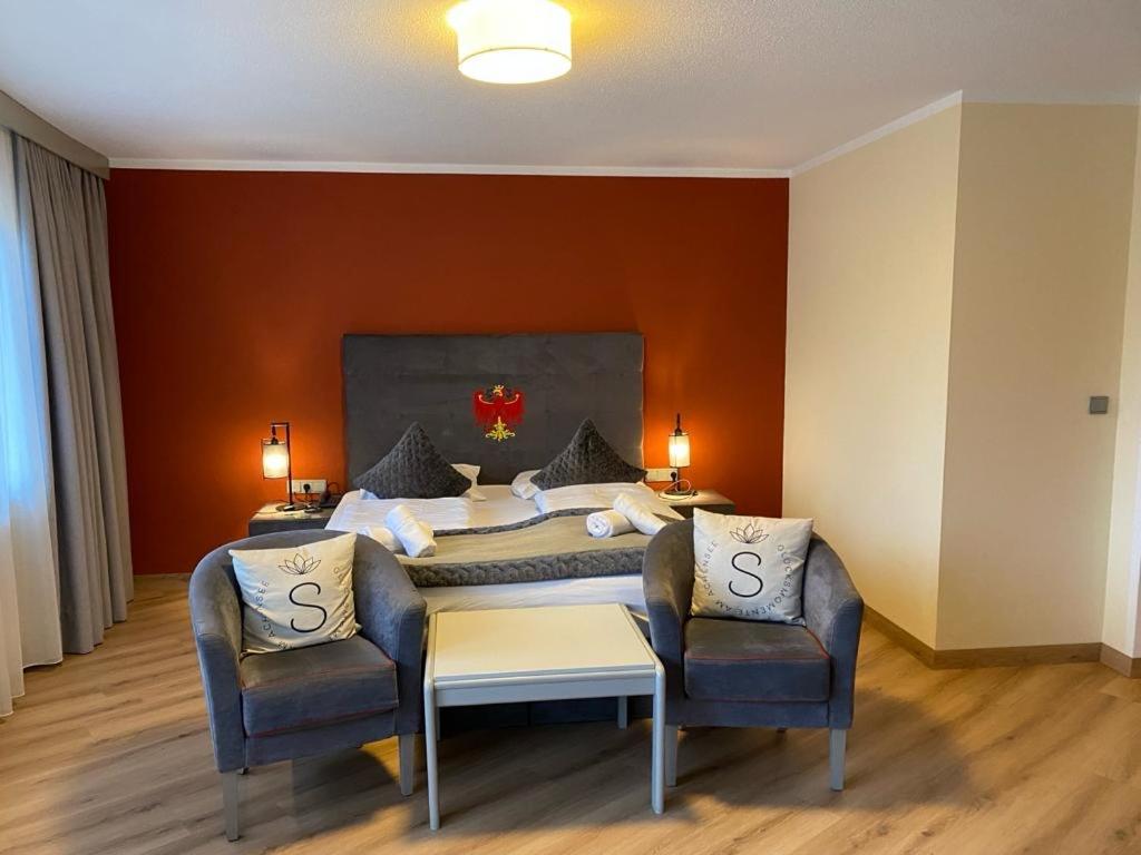 Photo of the whole room