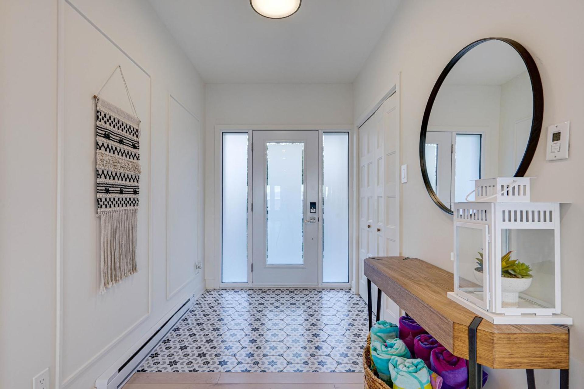 Modern Lake Champlain Villa with Spa