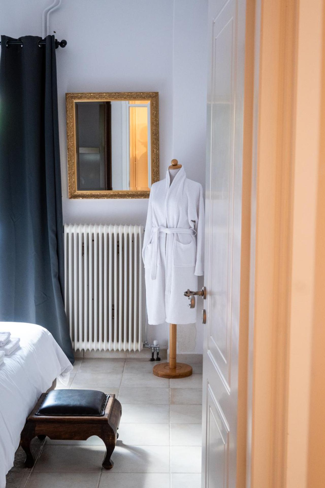 Μονοκατοικία με κήπο στη θάλασσα.