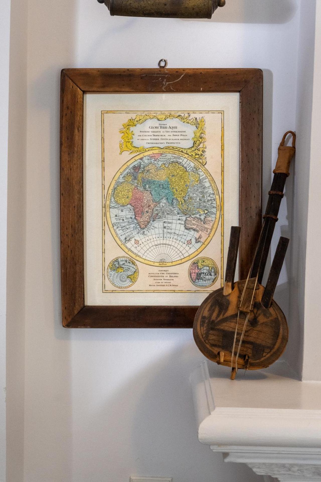 Μονοκατοικία με κήπο στη θάλασσα.