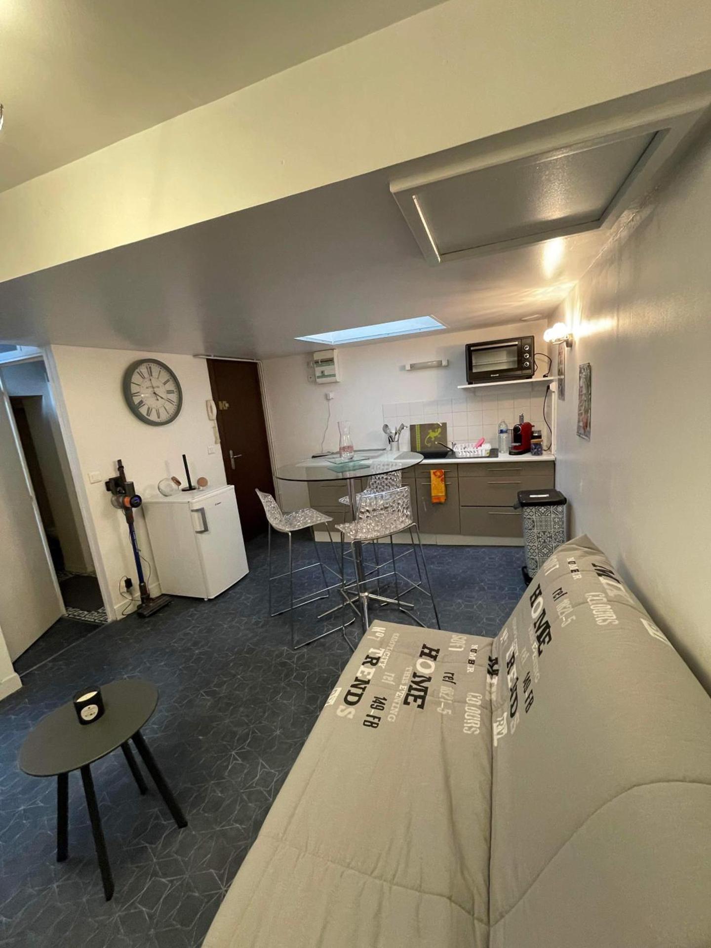 Joli petit F1 plein centre ville