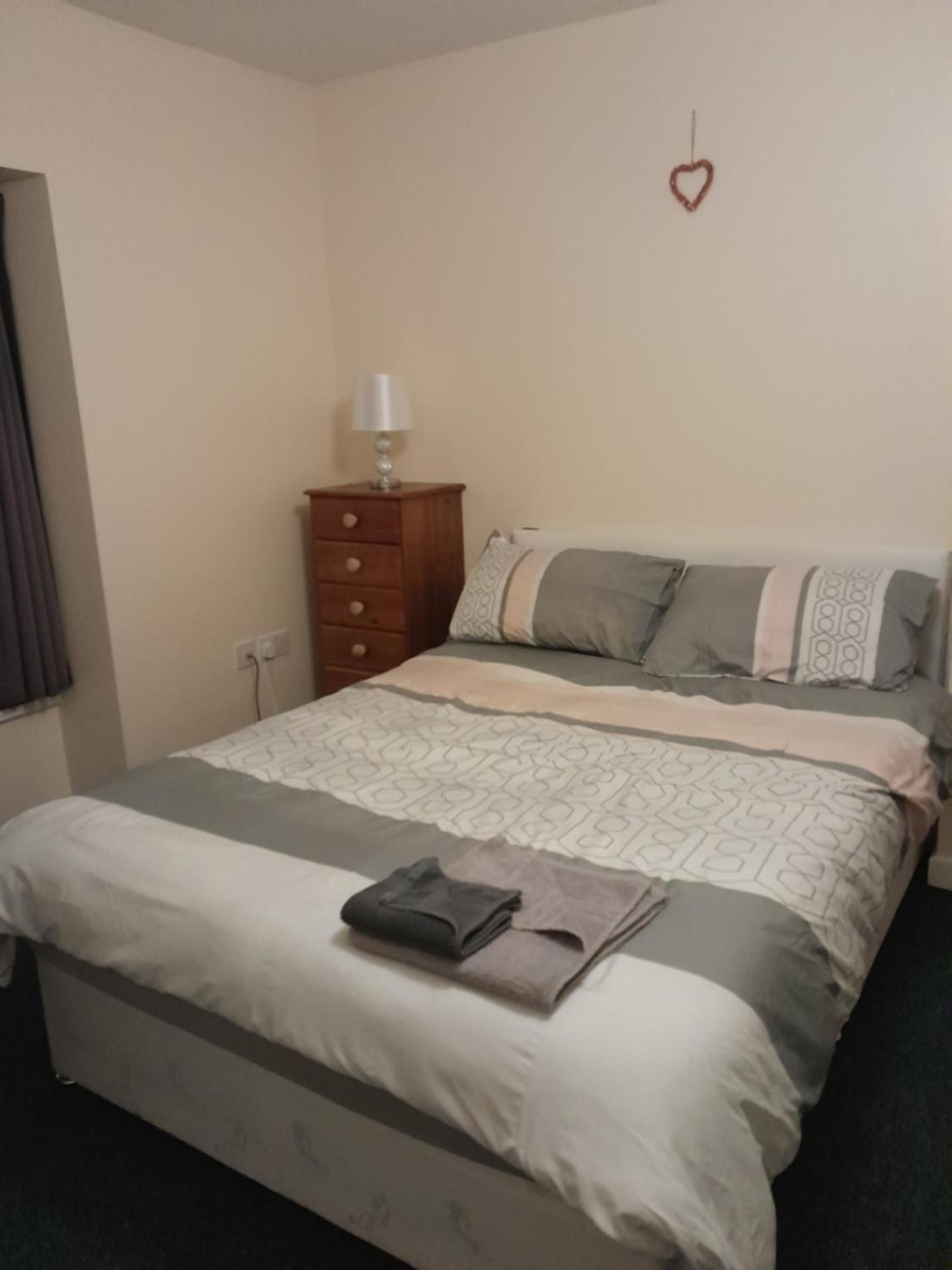 Kings Arms Guest House Ebbw Vale