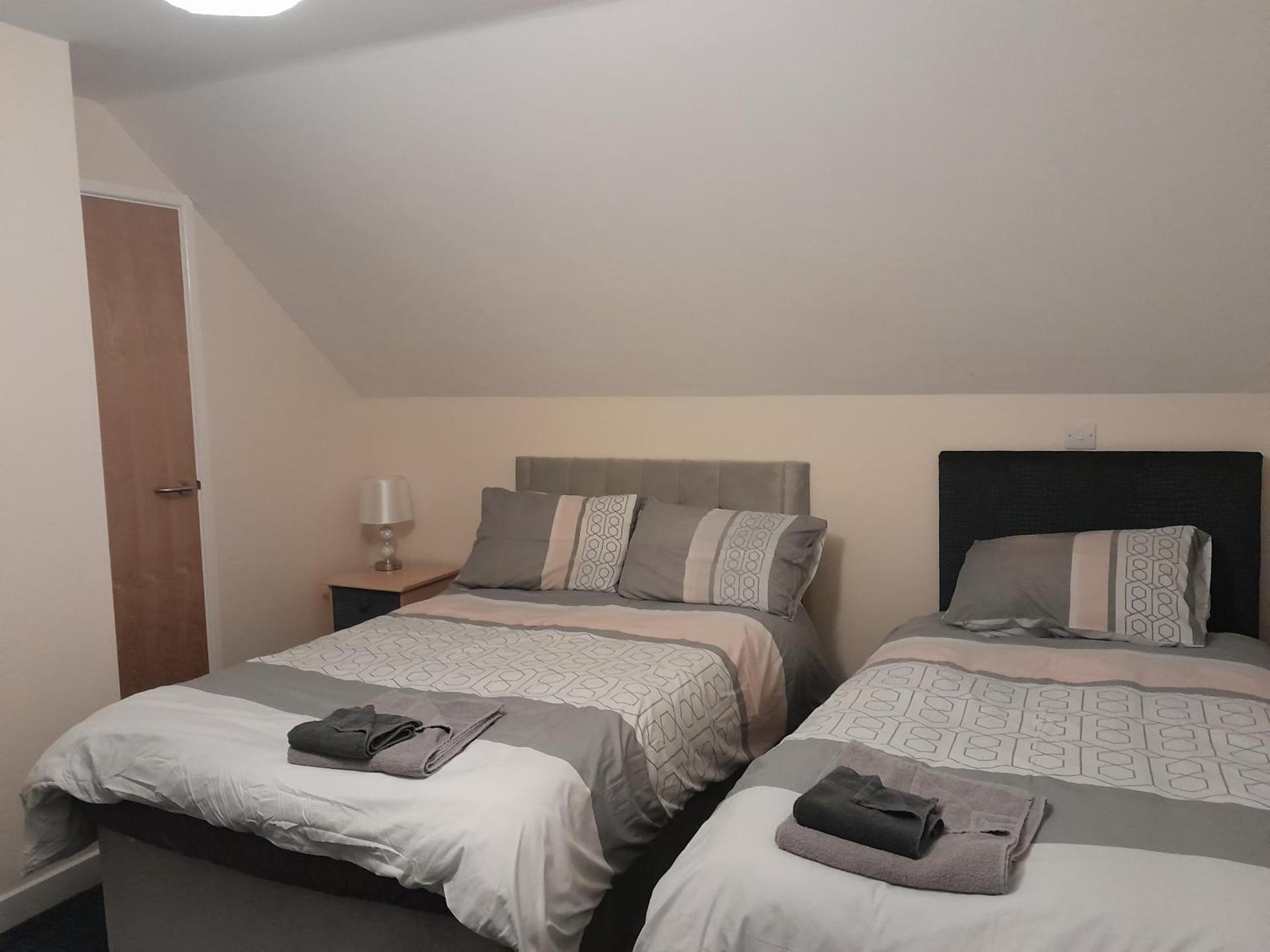 Kings Arms Guest House Ebbw Vale