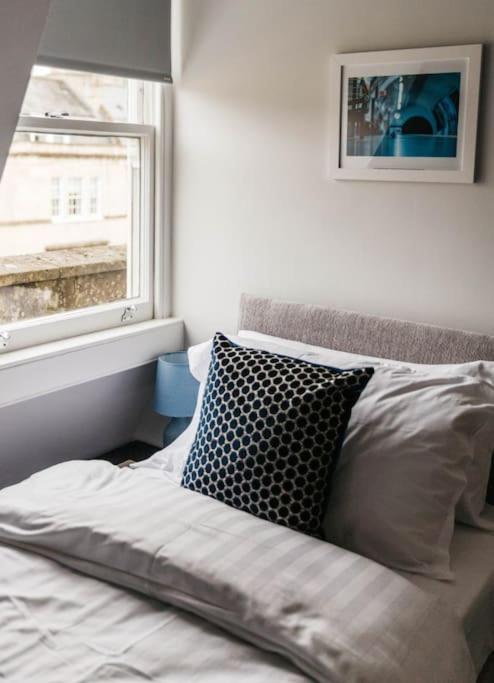 Central 4-bed House, 10 min Walk to Sights