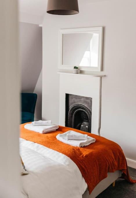 Central 4-bed House, 10 min Walk to Sights