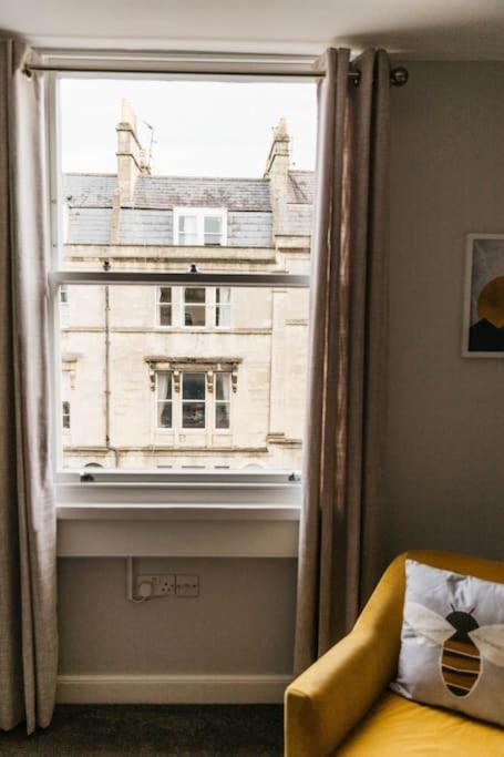 Central 4-bed House, 10 min Walk to Sights